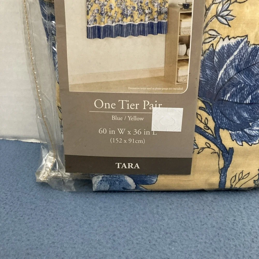 Home Trends Tara Yellow w/Blue Floral Pattern & Blue Stripe Bottom One Tier Pair